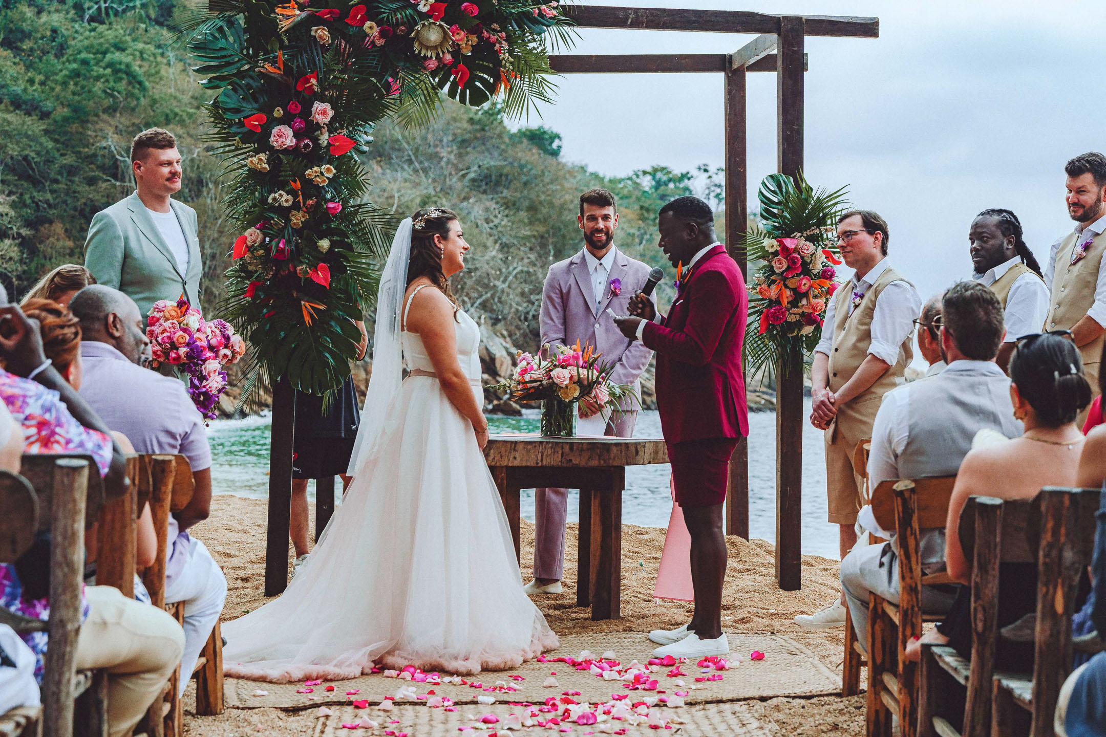 Aimee & Mildford wedding in Puerto Vallarta · México — photo 31