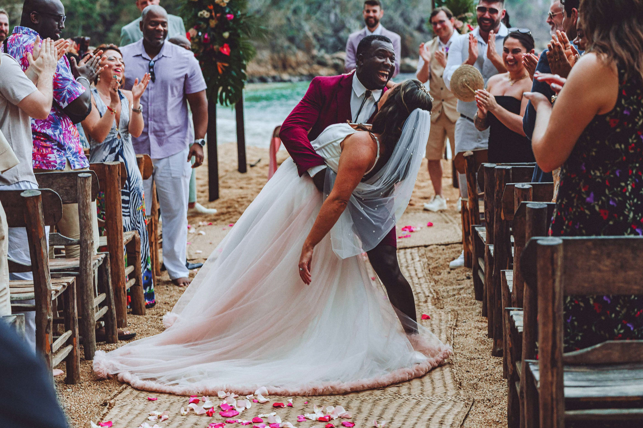 Aimee & Mildford wedding in Puerto Vallarta · México — photo 34
